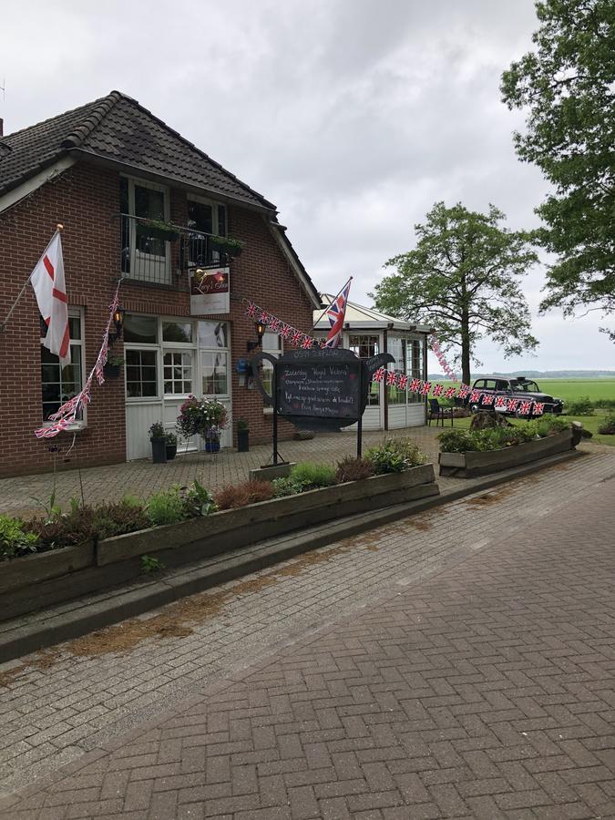 Lucy'S Inn Eesergroen Kültér fotó
