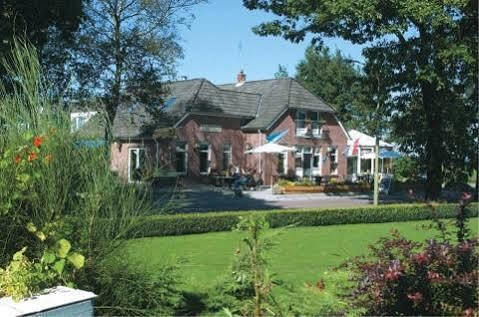 Lucy'S Inn Eesergroen Kültér fotó